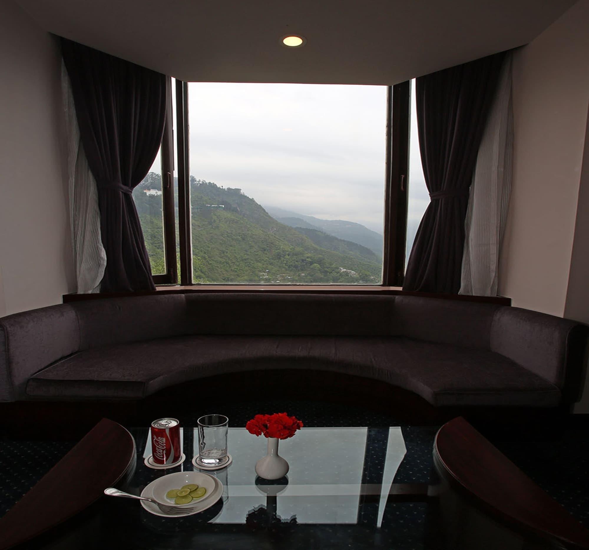 Hotel The Royal Plaza Gangtok Extérieur photo