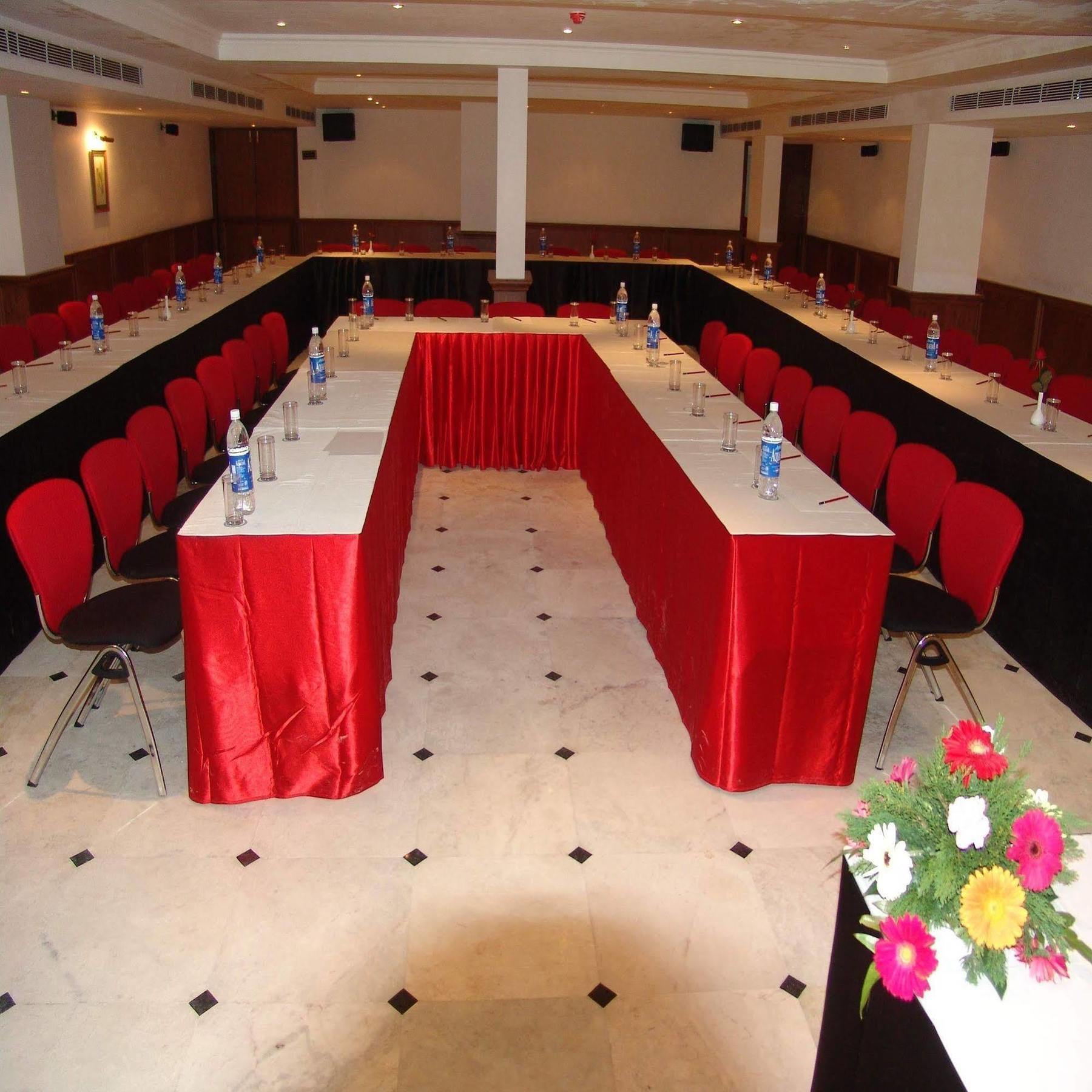 Hotel The Royal Plaza Gangtok Extérieur photo