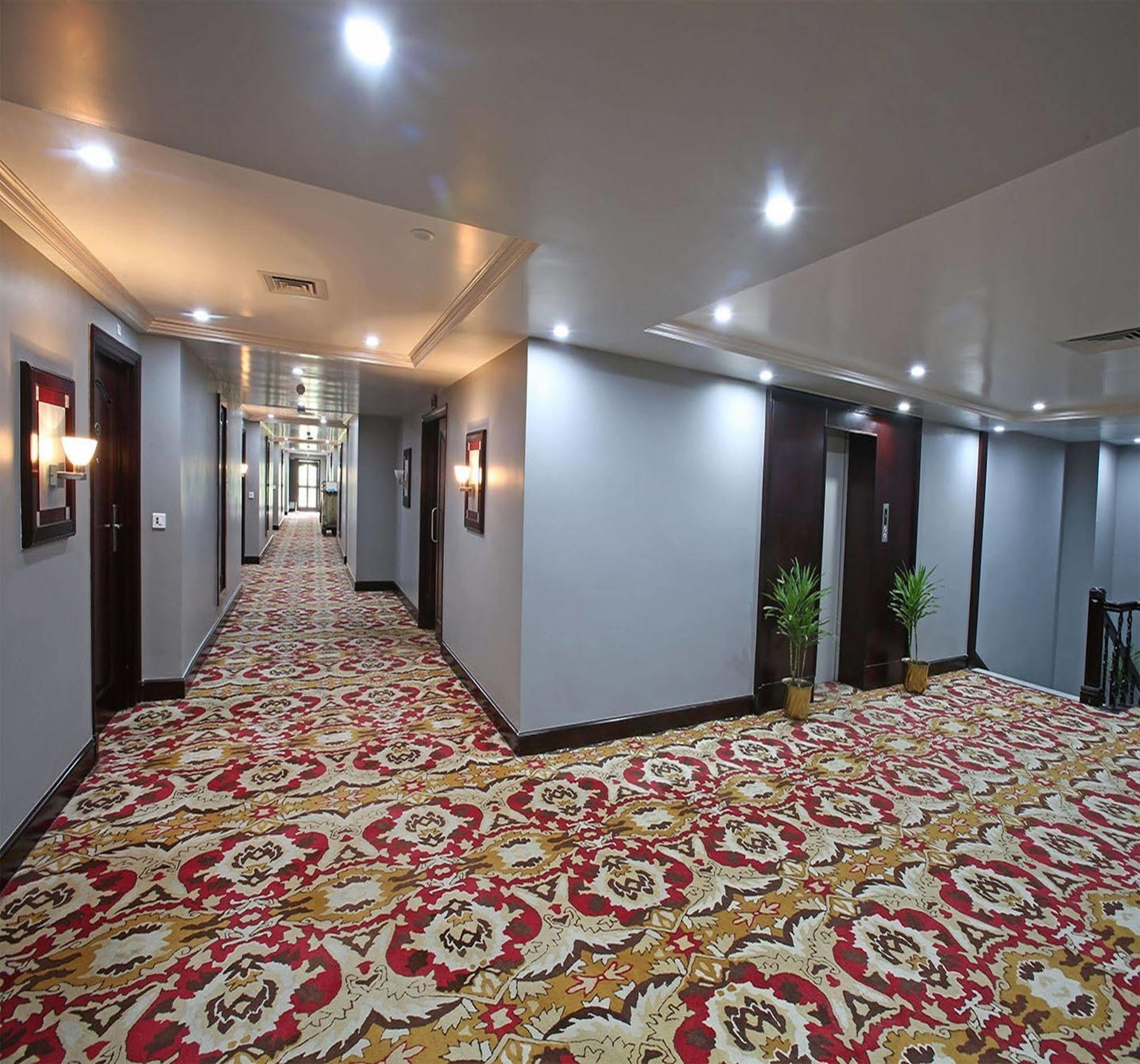 Hotel The Royal Plaza Gangtok Extérieur photo